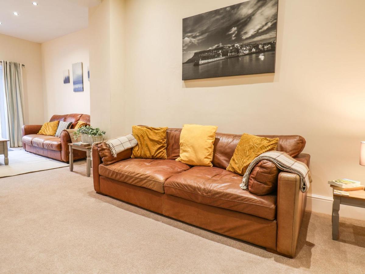 הוילה וויטבי 4 Normanby Terrace מראה חיצוני תמונה