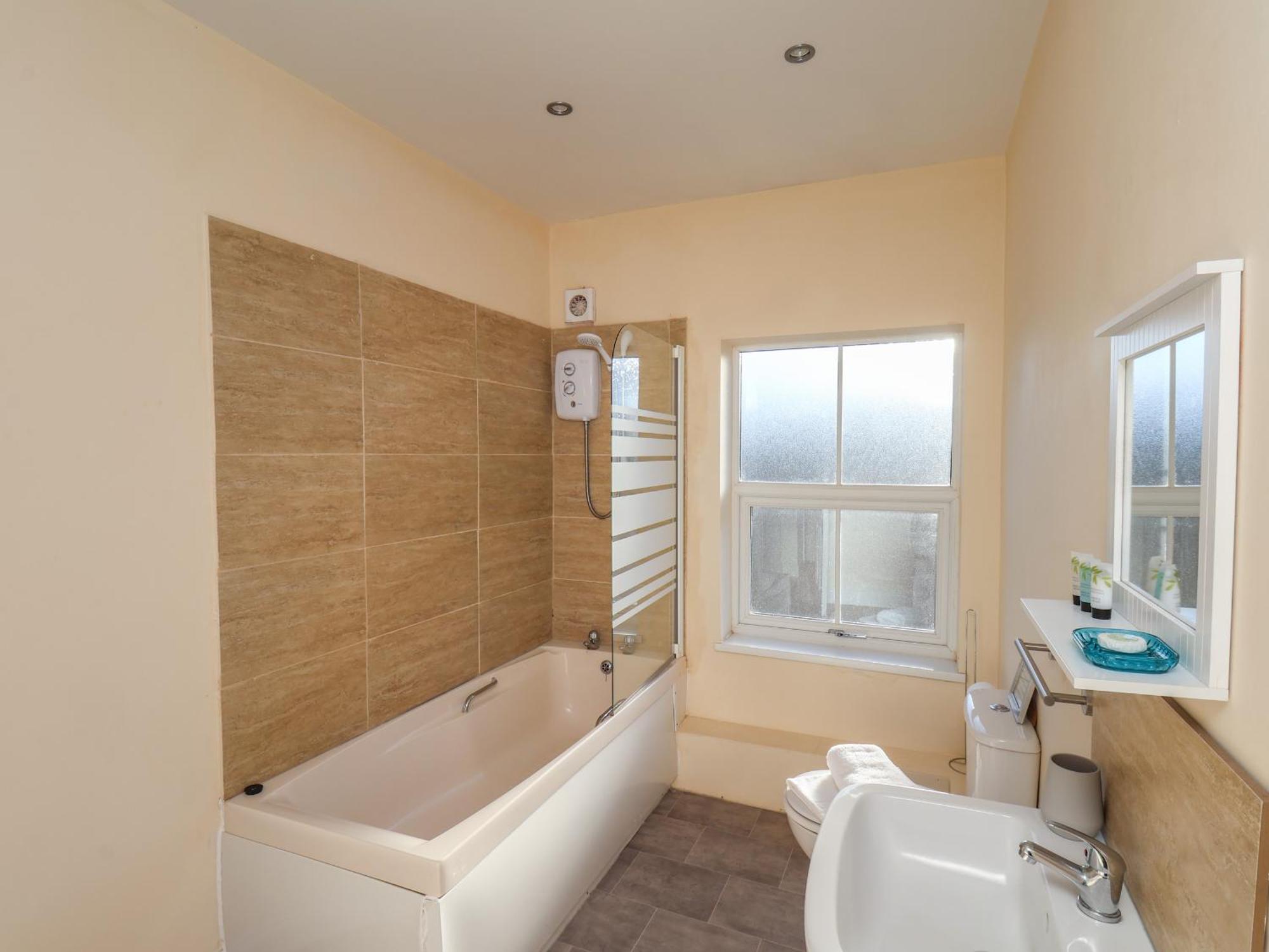 הוילה וויטבי 4 Normanby Terrace מראה חיצוני תמונה